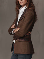 Albina | Blazer con Panel de Espiga y Ribetes en Contraste