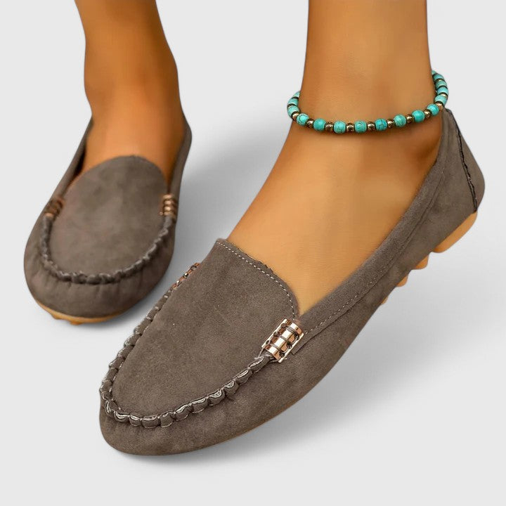 Emanuela | Mocasines Ortopédicos con Detalle Metálico