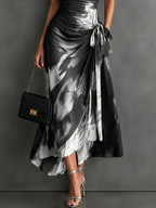 Agostina | Vestido Midi Cruzado con Estampado Abstracto en Blanco y Negro
