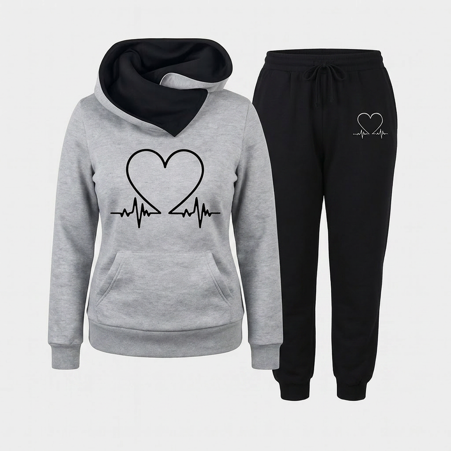 Dina | Conjunto Deportivo con Estampado de Corazón