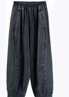Gabriella | Pantalón Vaquero Harén Gris con Bolsillos y Patchwork