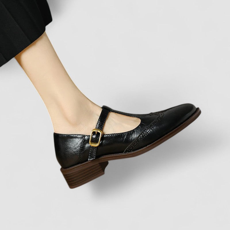 Ghita | Zapatos con Tira en T y Perforaciones Brogue