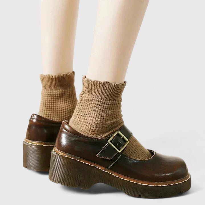 Avellina | Mary Janes con Plataforma Dentada