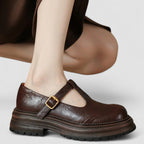 Cloe | Zapatos con Tira en T y Suela Dentada