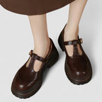Cloe | Zapatos con Tira en T y Suela Dentada
