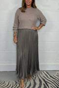 Lilla | Vestido Maxi con Jersey y Falda Plisada