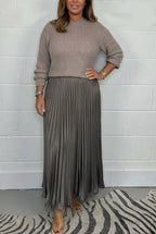 Lilla | Vestido Maxi con Jersey y Falda Plisada