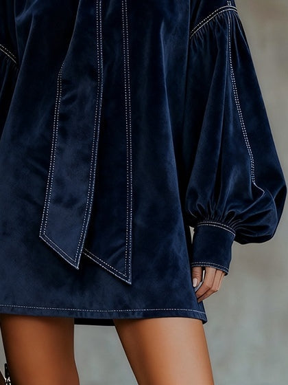 Eugenia | Vestido Mini de Terciopelo con Lazo
