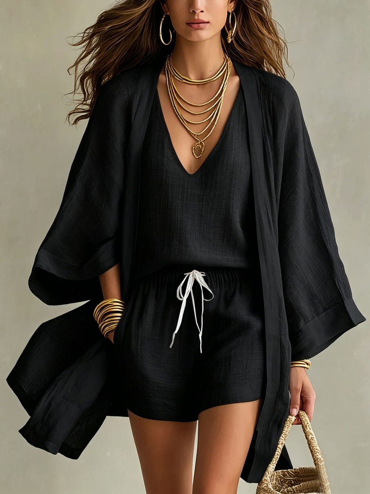 Samantha | Conjunto de Tres Piezas con Cárdigan Holgado, Top y Short con Cordón