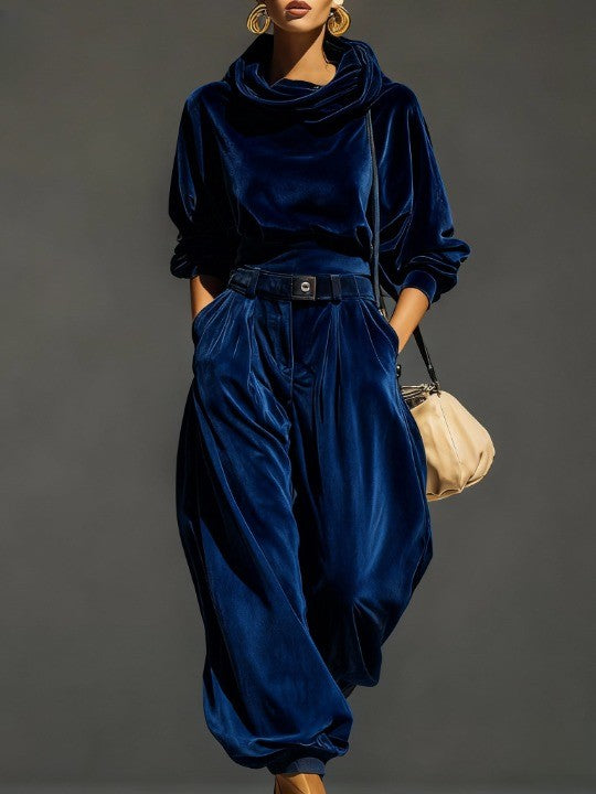 Nicoletta | Conjunto Vintage de Terciopelo con Sudadera de Capucha y Pantalón Holgado