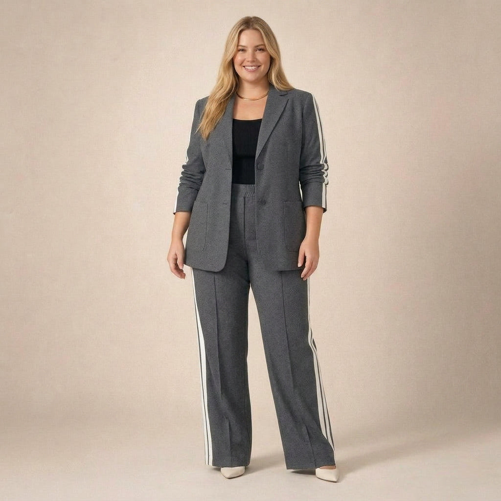 Cornelia | Conjunto Elegante de Blazer y Pantalón con Raya